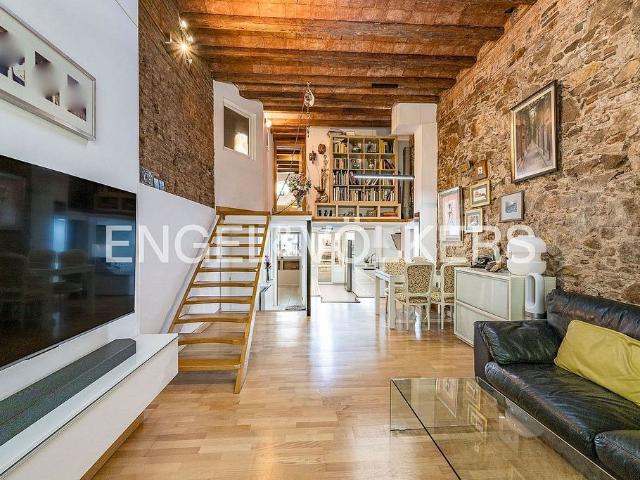 Piso en venta en Barcelona, de 77 m² 3 habitaciones por 465.000
