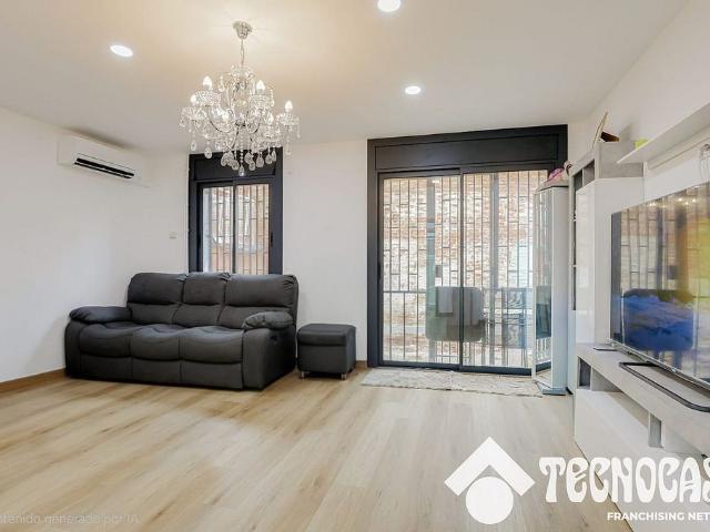 Piso en venta en Barcelona, de 77 m² 3 habitaciones por 365.000