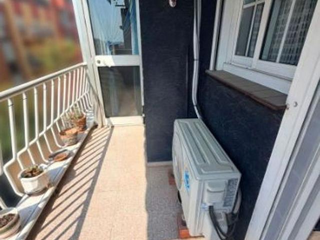 Piso en venta en Barcelona, de 76 m² 3 habitaciones por 235.000