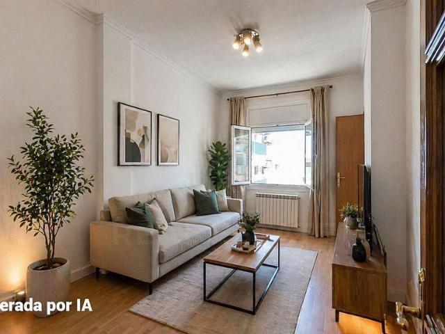 Piso en venta en Barcelona, de 78 m² 3 habitaciones por 415.000