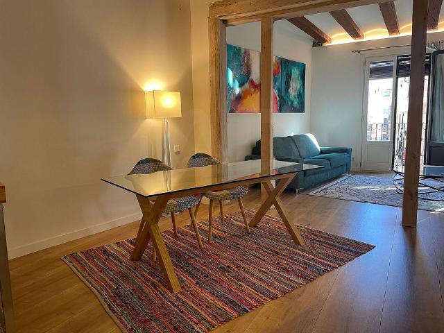 Piso en venta en Barcelona, de 80 m² 2 habitaciones por 449.000