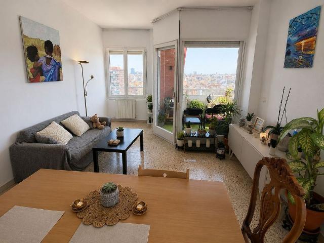 Piso en venta en Barcelona, de 87 m² 4 habitaciones por 400.000