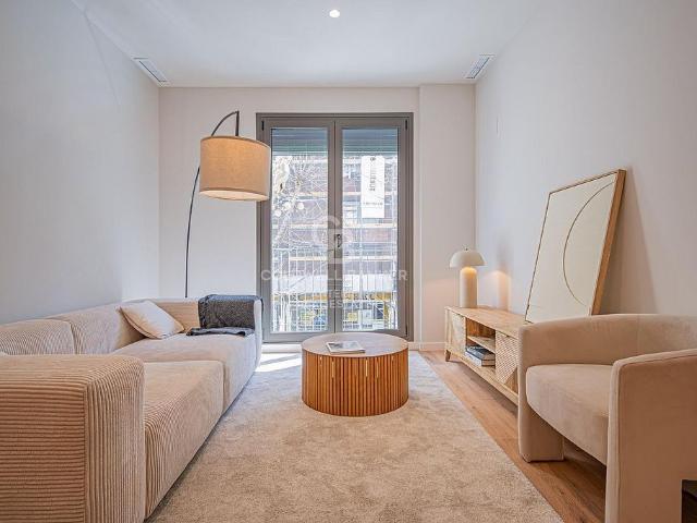 Piso en venta en calle De Llull, Barcelona, de 85 m² 3 habitaciones por 595.000