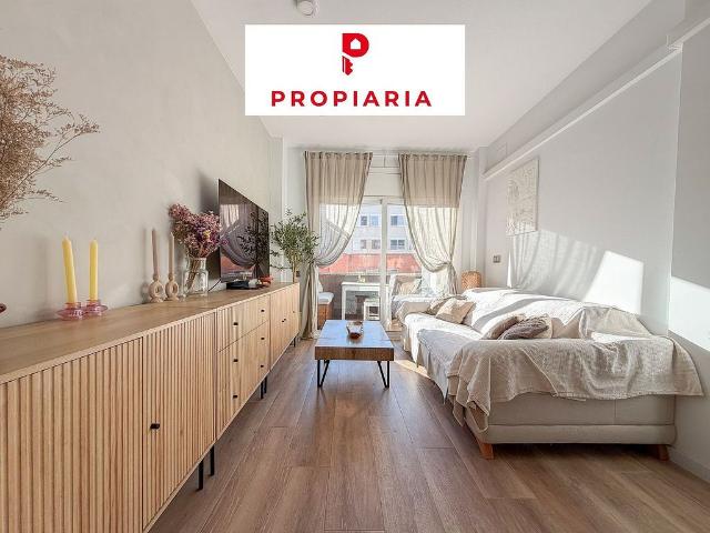 Piso en venta en Barcelona, de 85 m² 4 habitaciones por 469.000
