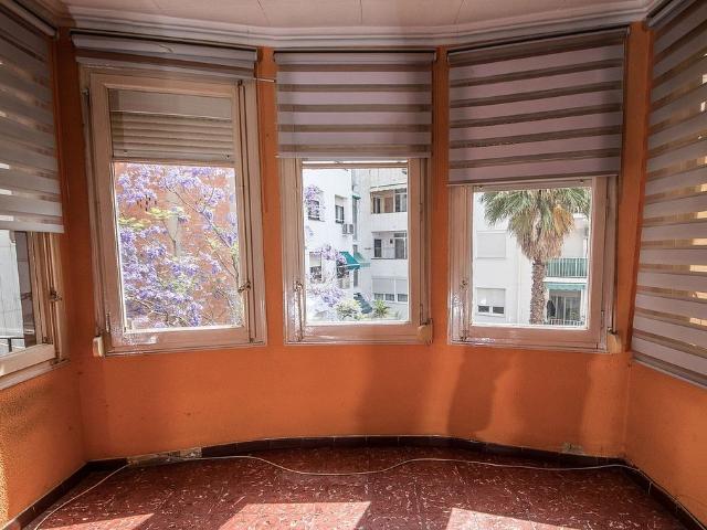 Piso en venta en Barcelona, de 90 m² 3 habitaciones por 415.000