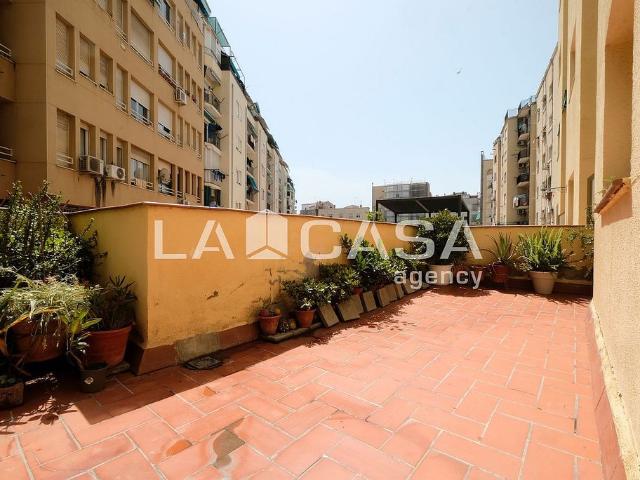 Piso en venta en Barcelona, de 90 m² 3 habitaciones por 379.000