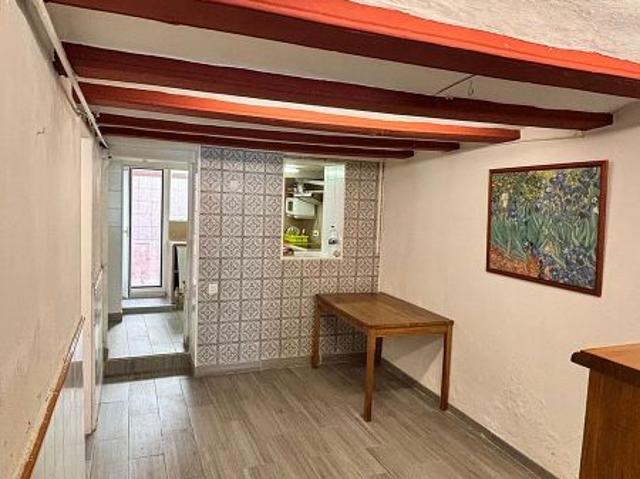 Piso en venta en Barcelona, de 100 m² 2 habitaciones por 335.000