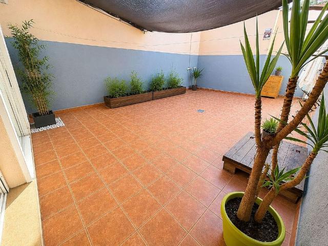 Piso en venta en Barcelona, de 100 m² 3 habitaciones por 370.000