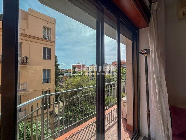 Piso en venta en Barcelona, de 104 m² 4 habitaciones por 475.000