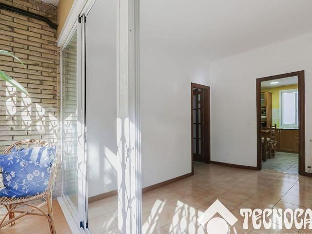 Piso en venta en Barcelona, de 110 m² 4 habitaciones por 450.000