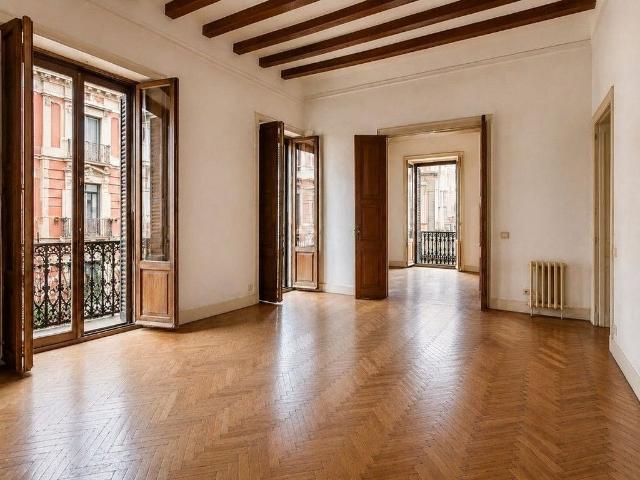 Piso en venta en Barcelona, de 110 m² 3 habitaciones por 495.000