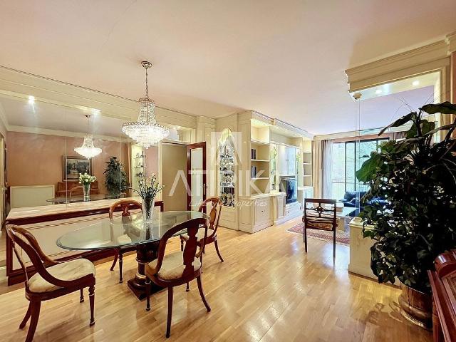 Piso en venta en Barcelona, de 117 m² 4 habitaciones por 670.000