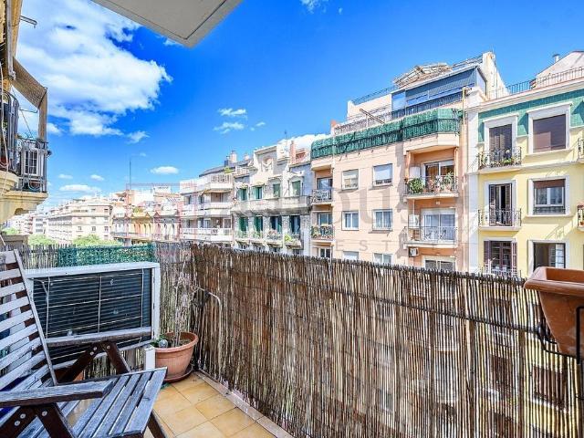 Piso en venta en Barcelona, de 126 m² 4 habitaciones por 599.000