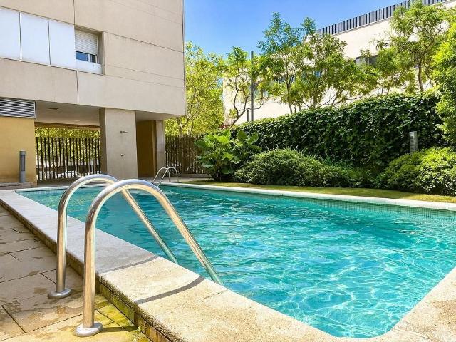 Piso en venta en Barcelona, de 127 m² 3 habitaciones por 560.000