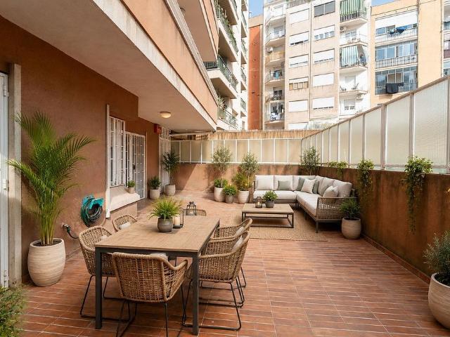 Piso en venta en Barcelona, de 135 m² 3 habitaciones por 570.000