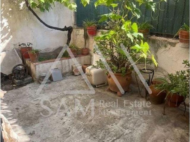 Piso en venta en Barcelona, de 146 m² 2 habitaciones por 395.000