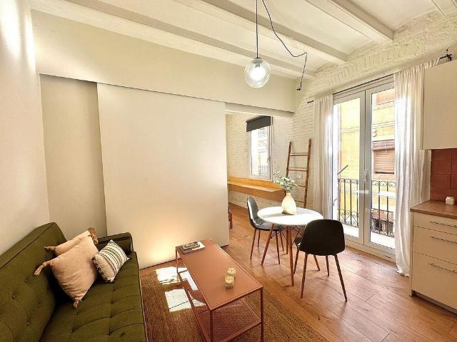 Piso en venta en Barcelona, de 33 m² 1 habitación por 210.000