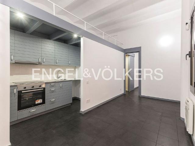 Piso en venta en Barcelona, de 30 m² 1 habitación por 225.000