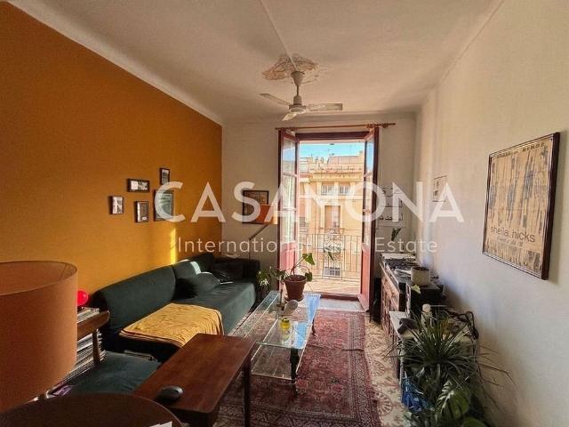 Piso en venta en Barcelona, de 30 m² 1 habitación por 255.000