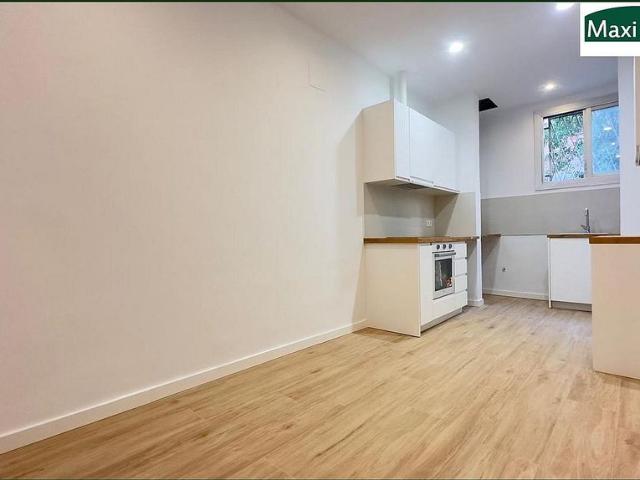 Piso en venta en Barcelona, de 38 m² 1 habitación por 237.000