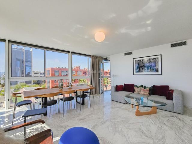 Piso en venta en Barcelona, Diagonal Mar i el Front Marítim del Poblenou. Espectaculares vistas panorámicas primera linea de mar Edificio Ricardo Bofill!. Pisos.
