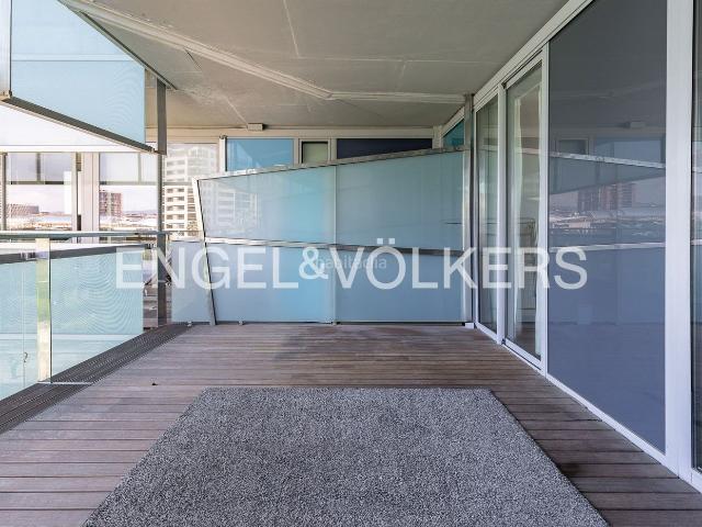 Piso en venta en Barcelona, Diagonal Mar i el Front Marítim del Poblenou. Fantástico apartamento con vista al mar. Pisos.
