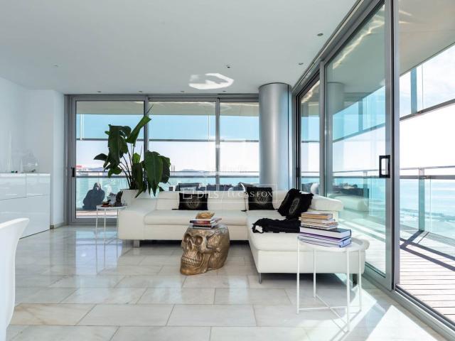 Piso en venta en Barcelona, Diagonal Mar i el Front Marítim del Poblenou. Piso Excelentes de 3 dormitorios con 63m terraza en venta en Diagonal Mar. Pisos.