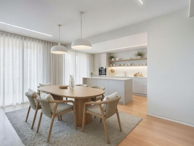 Piso en venta en Barcelona, Dreta de l´Eixample. Apartamento a estrenar con vistas despejadas y plaza de parking en finca señorial. Pisos.