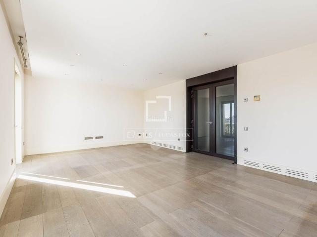 Piso en venta en Barcelona, Dreta de l´Eixample. Exclusiva vivienda con vistas directas a La Pedrera en Paseo de Gracia. Pisos.