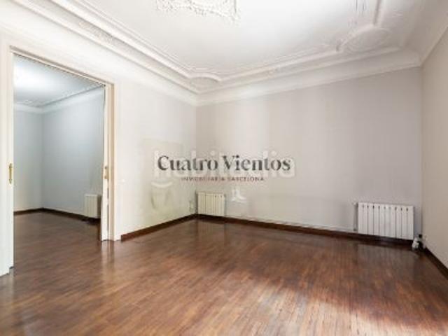 Piso en venta en Barcelona, Dreta de l´Eixample. Exclusiva vivienda señorial en Avenida Diagonal con Roger de Llúria, en venta. Pisos.