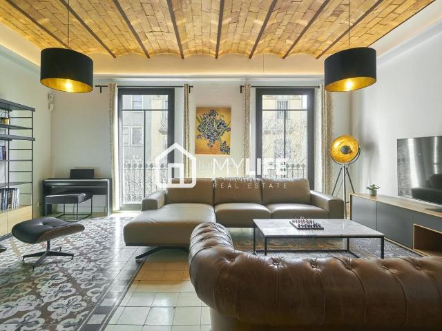Piso en venta en Barcelona, Dreta de l´Eixample. Exclusivo piso totalmente reformado junto al Passeig de Gràcia. Pisos.