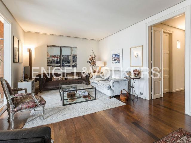 Piso en venta en Barcelona, Dreta de l´Eixample. Encantadora piso alto con vistas al lado de Passeig de Gracia. Pisos.