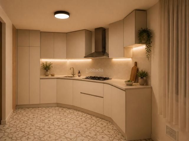 Piso en venta en Barcelona, Dreta de l´Eixample. Entresuelo en buen estado con patio interior en excelente ubicación. Pisos.