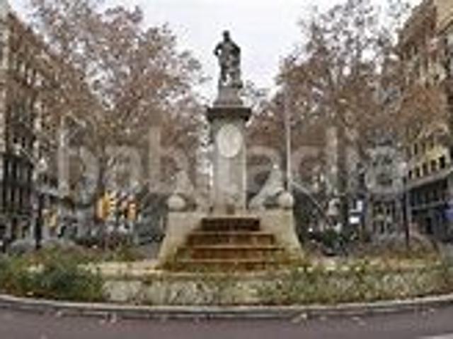 Piso en venta en Barcelona, Dreta de l´Eixample. Finca regia magnifica vivienda en rentabilidad. Pisos.