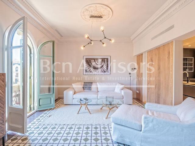 Piso en venta en Barcelona, Dreta de l´Eixample. Hermoso piso de lujo reformado con elementos originales en Eixample. Pisos.