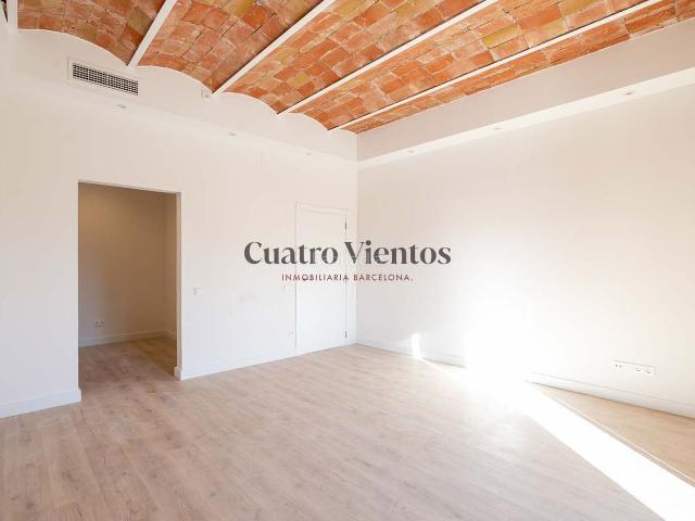 Piso en venta en Barcelona, Dreta de l´Eixample. Piso completamente reformado en Paseo San Juan. Pisos.