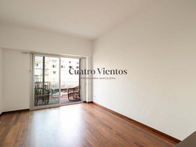 Piso en venta en Barcelona, Dreta de l´Eixample. Piso con terraza junto a Paseo de Gracia. Pisos.