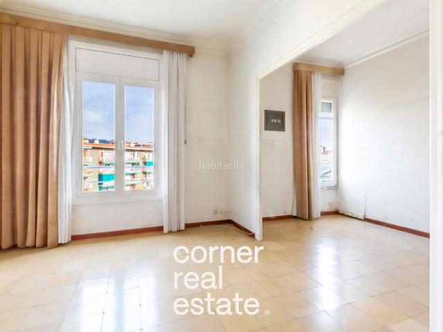 Piso en venta en Barcelona, Dreta de l´Eixample. Piso con vistas en Eixample Dreta Ideal para reformar a tu gusto. Pisos.