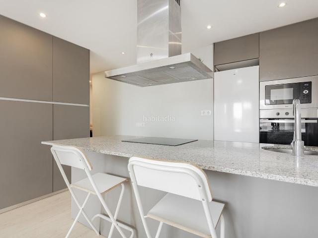 Piso en venta en Barcelona, Dreta de l´Eixample. Piso alto y luminoso en calle Aragó, Eixample Derecho. Pisos.