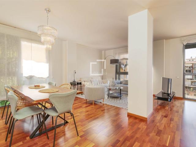 Piso en venta en Barcelona, Dreta de l´Eixample. Piso de 2 dormitorios en venta en Eixample Derecho, Barcelona. Pisos.