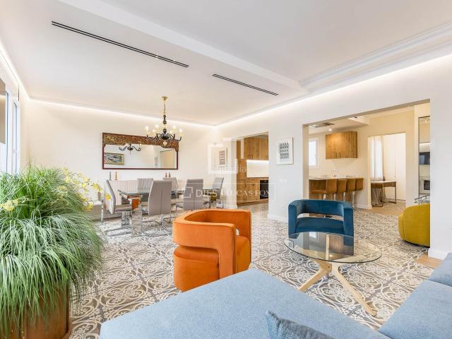 Piso en venta en Barcelona, Dreta de l´Eixample. Piso en excelentes condiciones de 4 dormitorios en venta en Eixample Derecho. Pisos.