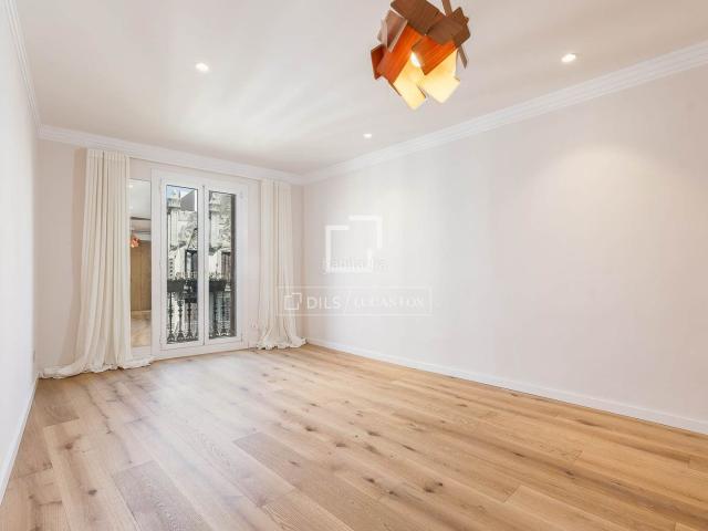 Piso en venta en Barcelona, Dreta de l´Eixample. Piso en excelentes condiciones de 2 dormitorios en venta en Eixample Derecho. Pisos.