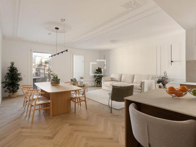 Piso en venta en Barcelona, Dreta de l´Eixample. Piso en excelentes condiciones de 3 dormitorios con 18m terraza en venta en Eixample Izquierdo. Pisos.
