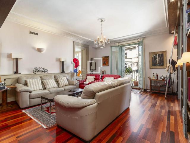 Piso en venta en Barcelona, Dreta de l´Eixample. Piso señorial en venta de 141 m en una finca con elementos históricos. Pisos.