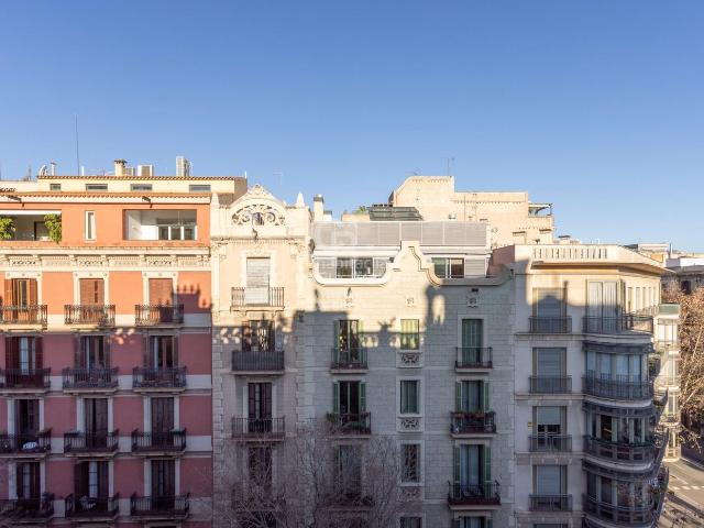 Piso en venta en Barcelona, Dreta de l´Eixample. Ultima planta en Quadrat dor. Pisos.