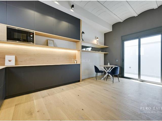Piso en venta en Barcelona, El Camp d´en Grassot i Gràcia Nova. LUZ, DISEÑO Y TERRAZA PRIVADA EN EL CORAZÓN DE GRÀCIA. Pisos.