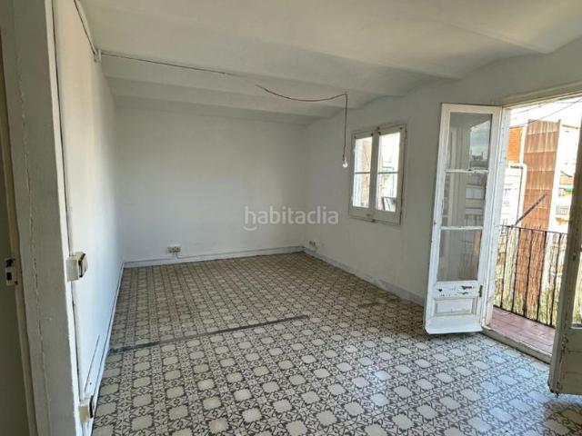 Piso en venta en Barcelona, El Camp d´en Grassot i Gràcia Nova. Pieza Única con Terraza Privada de 60m² junto a Passeig de Sant Joan. Pisos.