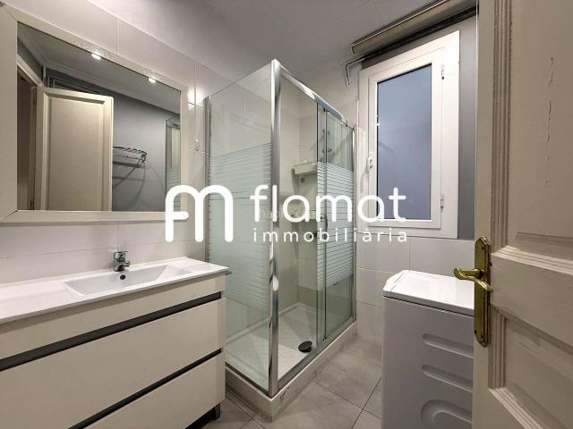 Piso en venta en Barcelona, El Camp d´en Grassot i Gràcia Nova. Piso en venta Travessera 246. Pisos.