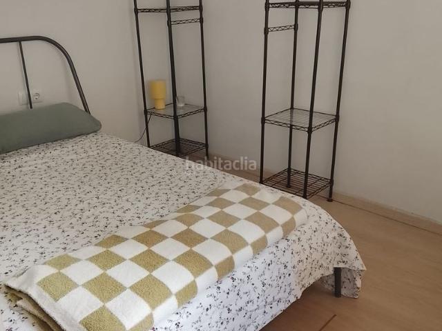 Piso en venta en Barcelona, El Camp de l´Arpa del Clot. Piso en Camp de lArpa. Luminoso y tranquilo. Pisos.