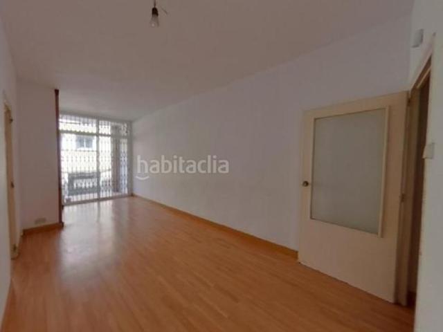 Piso en venta en Barcelona, El Camp de l´Arpa del Clot. Piso en venta en calle Ruiz de Padron. Pisos.